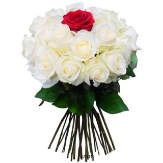 Kytica bielych a červených ruží - Roses Bouquet B&R